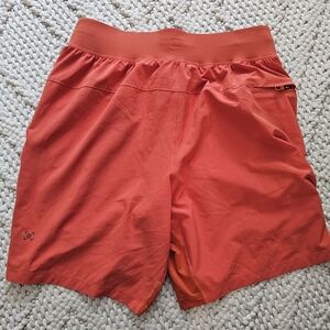 Lululemon Men's Shorts - Orange - 6"